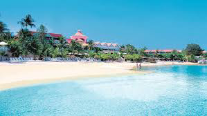 Coco Reef Resort & Spa